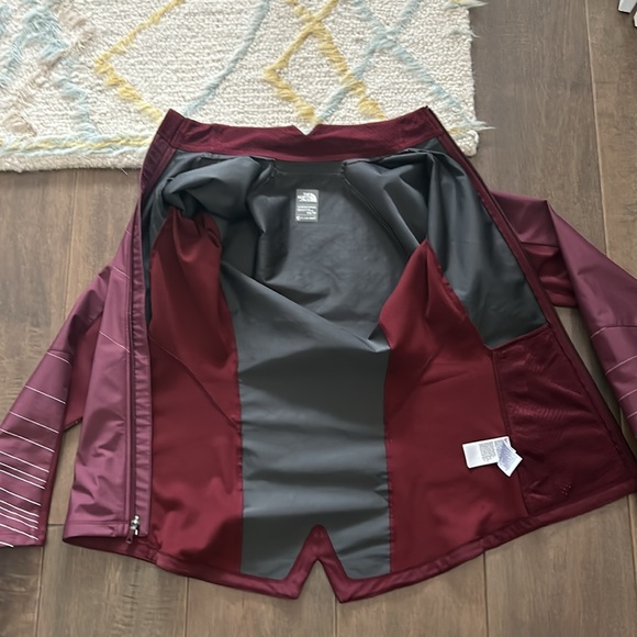 The north face flash dry wind, wall jacket - Picture 17 of 17